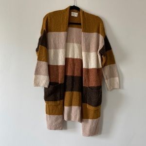 VESTIQUE - Soft Colorblock Cardigan